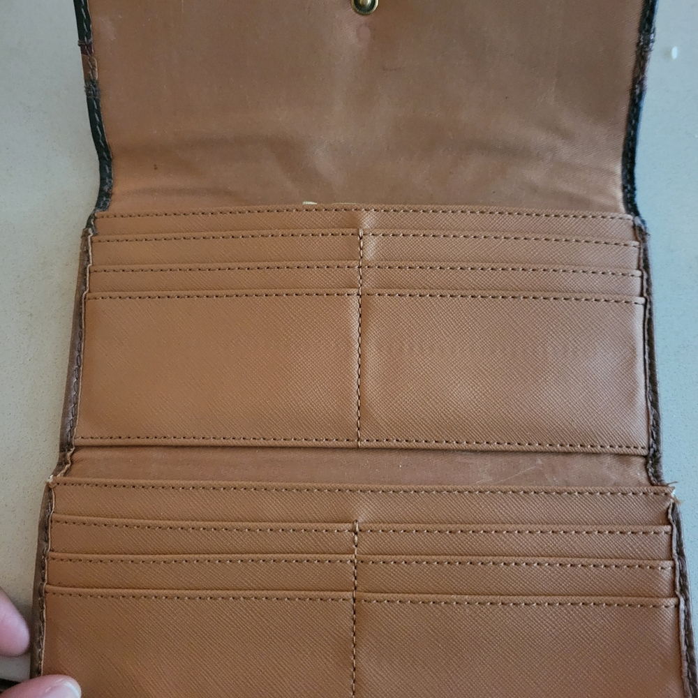Fossil Wallet In Great Condition - image 2